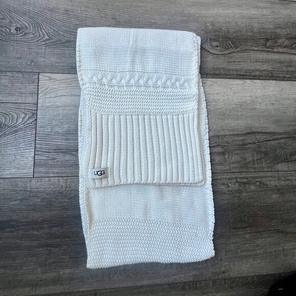 Ugg Cable Knit Ivory Cozy Scarf Office Casual Winter Ski Outdoors Warm - Picture 1 of 3